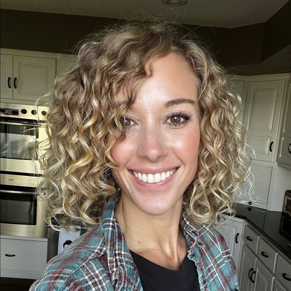 Meet your Posher, Abby